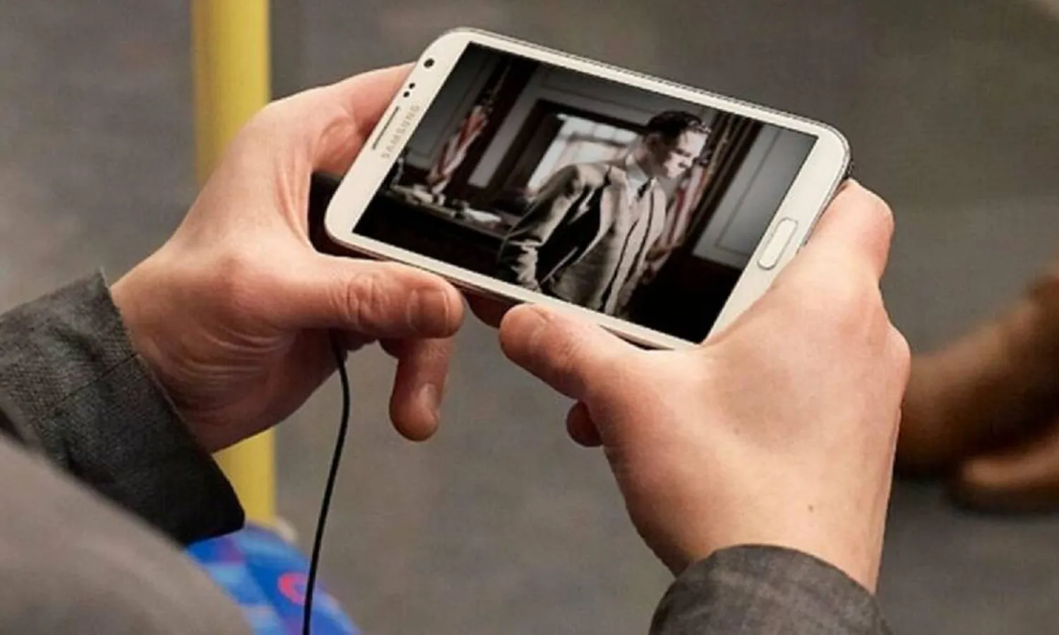 Aplikasi TV Offline Gratis Untuk HP Android Tanpa TV Tuner dan Kuota Internet Terbaik