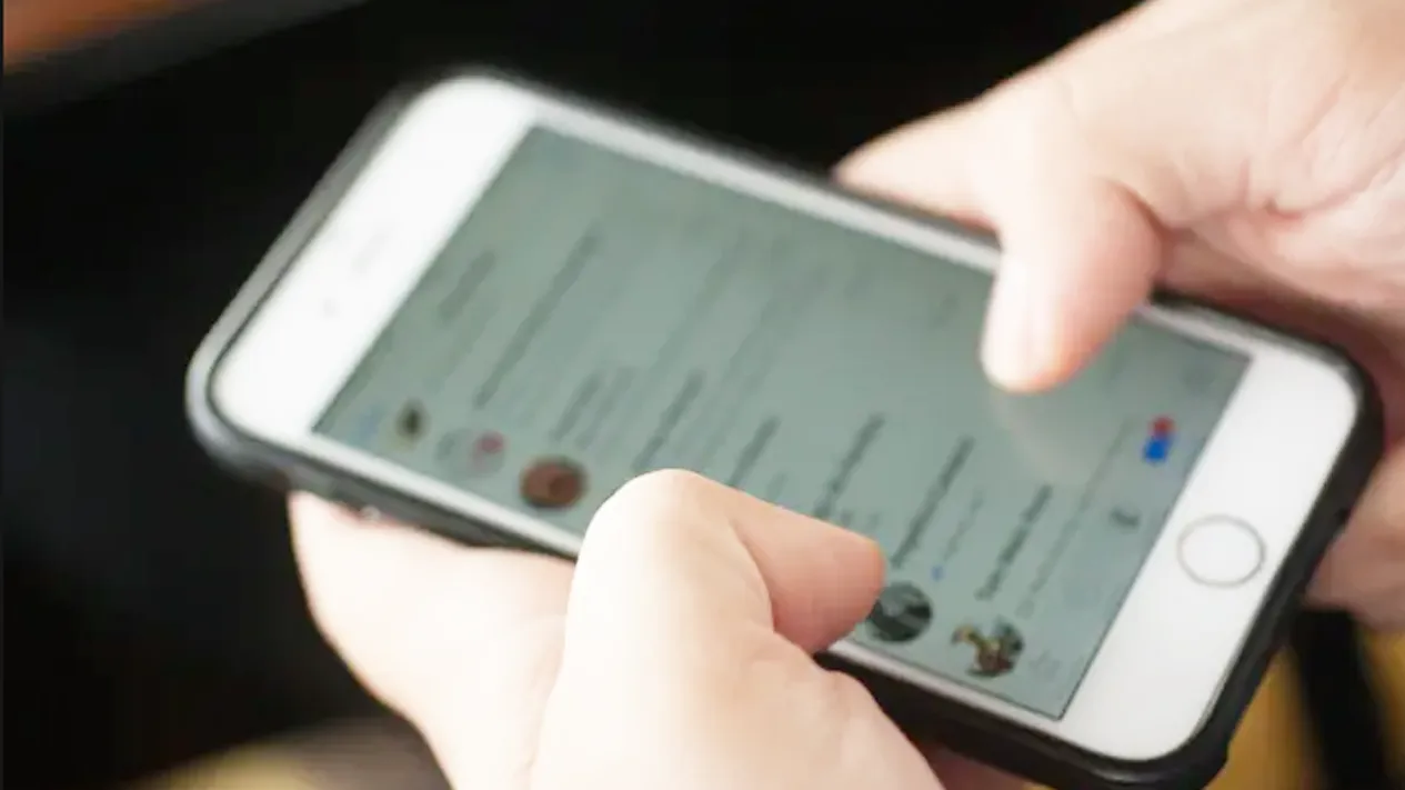 Cara Cek Saldo E-Money di iPhone dengan Fitur NFC